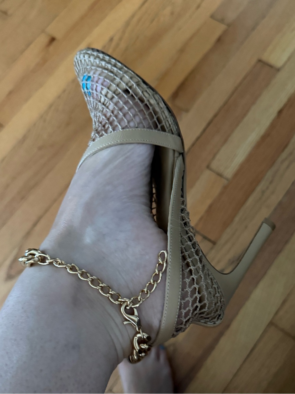 Bottega Veneta Mesh Calfskin Chain Stretch Pump 36 Beige - Picture 6 of 7